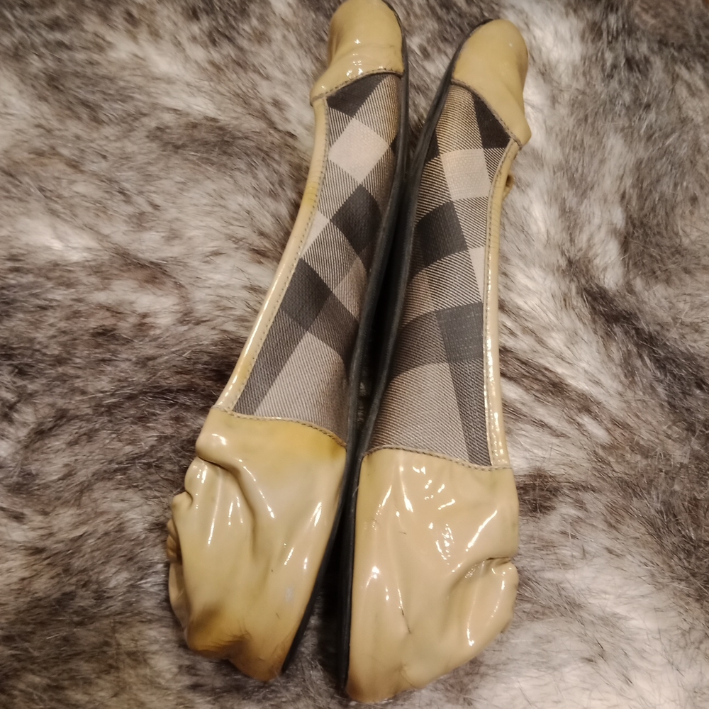 Burberry flats - Picture 12 of 16